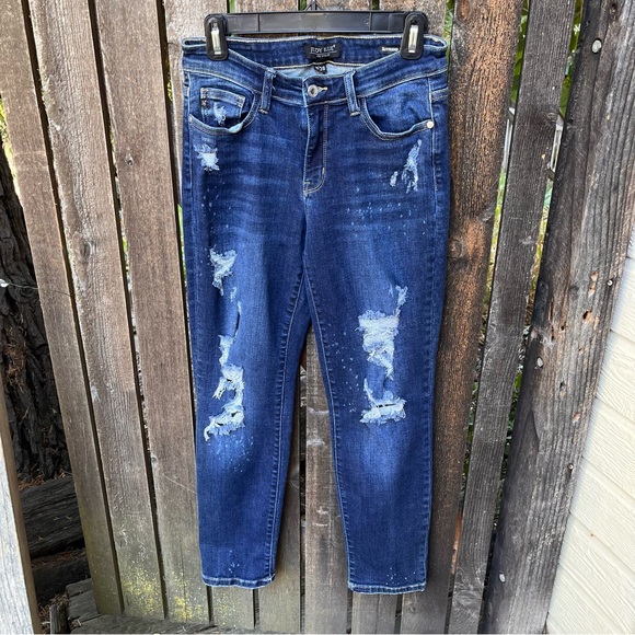 Judy Blue Destroyed Bleach Splatter Midrise Boyfriend Fit Jeans Sz 7/28 - Picture 9 of 15